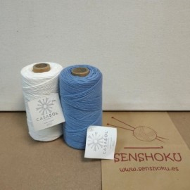 Pack Veggie Wool: 1 bobina azul (250g) + 1 bobina blanco (250g)